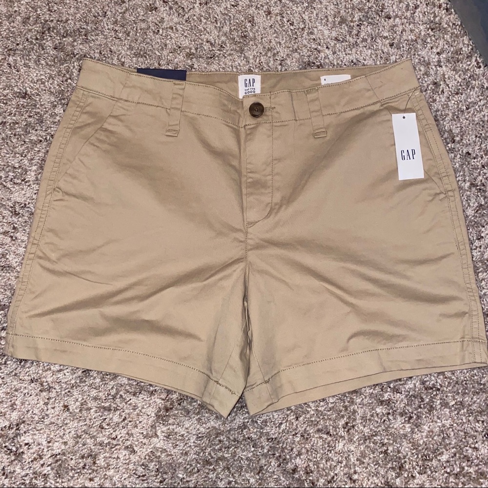 GAP shorts
